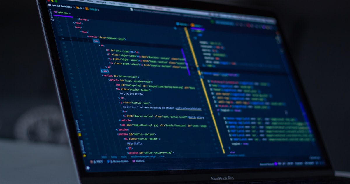 custom website vs WordPress - Strategic guide to custom website vs WordPress for modern business growth